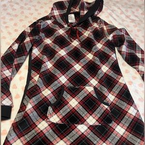 MUK LUKS pull over hooded lounger